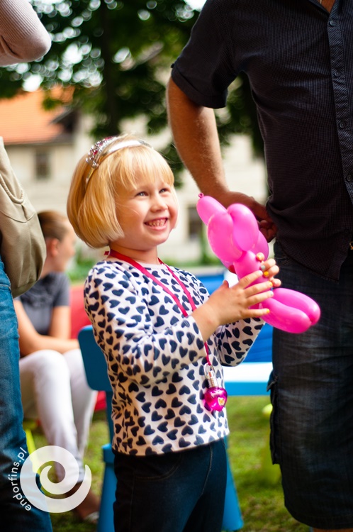 skręcanie balonów z helem - modelowany piesek